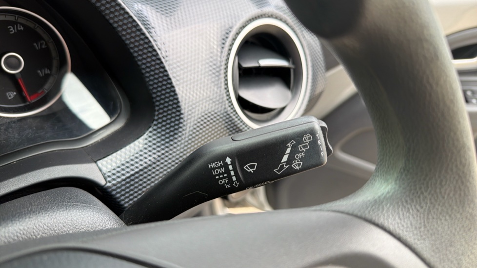 Volkswagen Up 1.0 Move Up 5dr Petrol Hatchback - Image 37