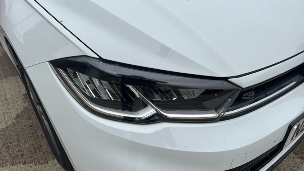Volkswagen Polo 1.0 TSI R-Line 5dr DSG Petrol Hatchback - Image 23