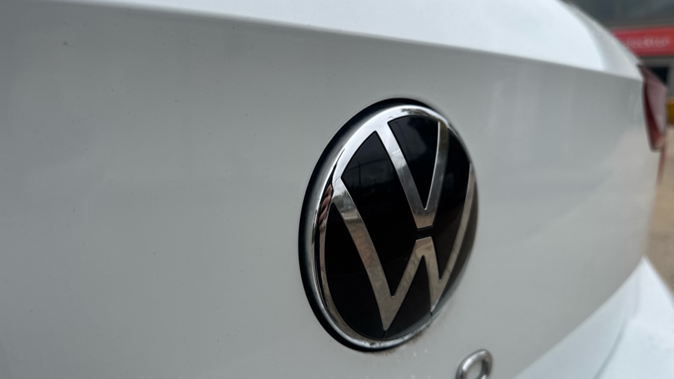 Volkswagen Polo 1.0 TSI R-Line 5dr DSG Petrol Hatchback - Image 36