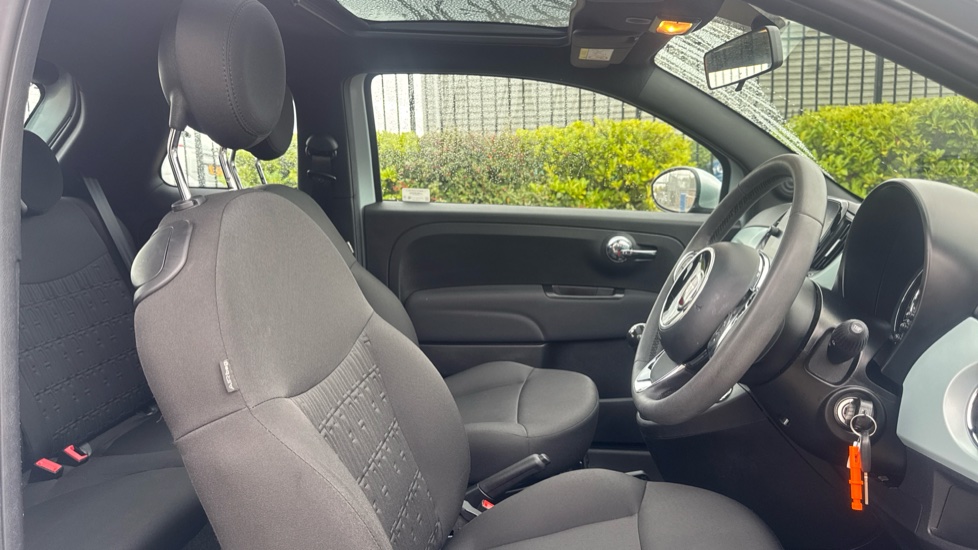 Fiat 500 1.0 Mild Hybrid Top 3dr Petrol Hatchback - Image 11