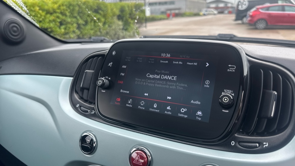 Fiat 500 1.0 Mild Hybrid Top 3dr Petrol Hatchback - Image 38