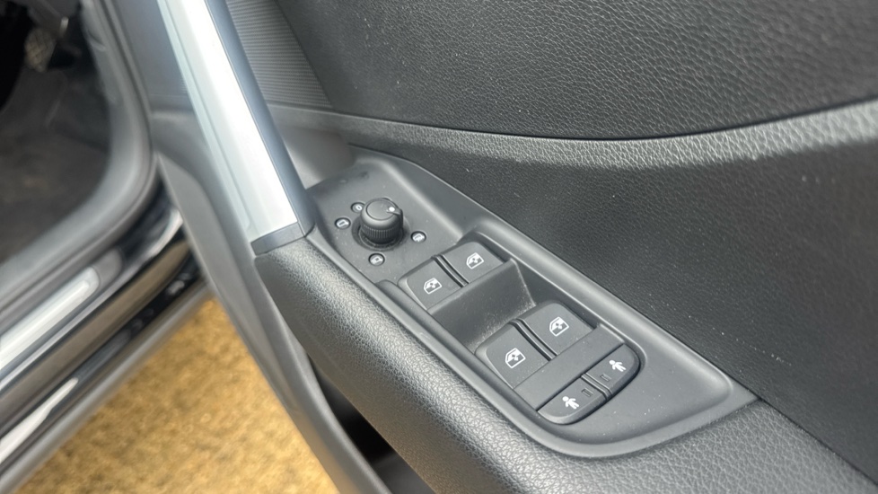 Audi Q2 30 TFSI Technik 5dr Petrol Estate - Image 24