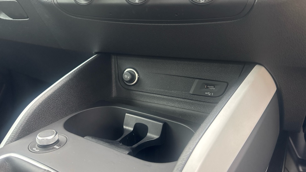 Audi Q2 30 TFSI Technik 5dr Petrol Estate - Image 29