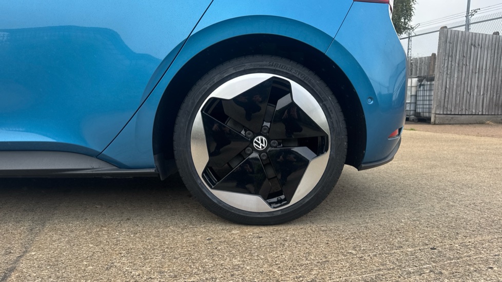 Volkswagen ID.3 150kW Match Pro S 77kWh 5dr Auto Electric Hatchback - Image 36
