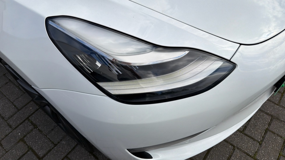 Tesla Model 3 Performance AWD 4dr [Performance Upgrade] Auto Electric Saloon - Image 23