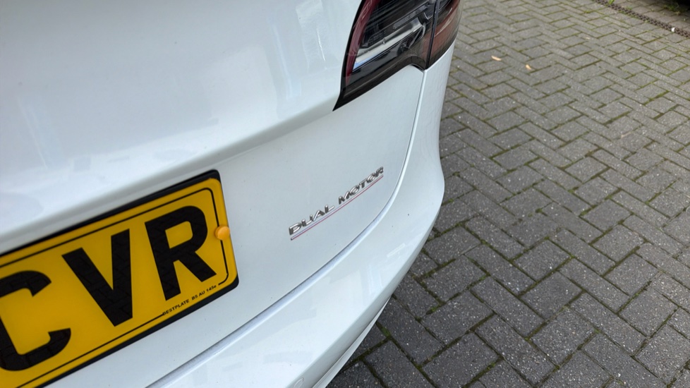 Tesla Model 3 Performance AWD 4dr [Performance Upgrade] Auto Electric Saloon - Image 30