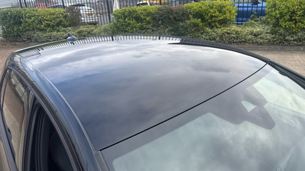 Volkswagen Golf 2.0 TSI GTI 5dr DSG Petrol Hatchback - Image 21