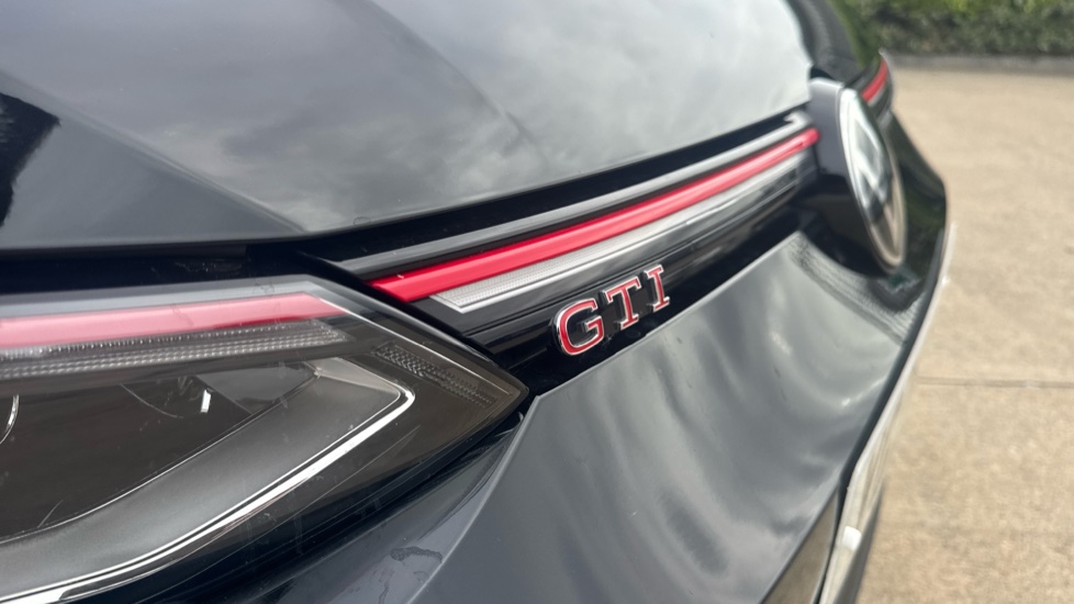Volkswagen Golf 2.0 TSI GTI 5dr DSG Petrol Hatchback - Image 33