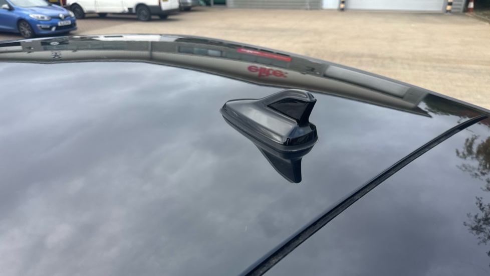 Volkswagen Golf 2.0 TSI GTI 5dr DSG Petrol Hatchback - Image 38