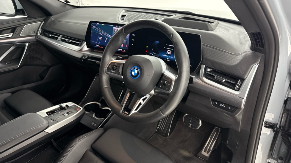 BMW iX2 230kW xDrive30 Shadow Ed 65kWh 5dr Auto [Tech+] Electric Hatchback - Image 6