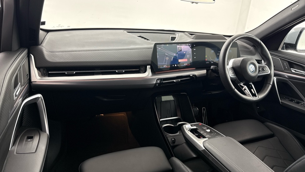BMW iX2 230kW xDrive30 Shadow Ed 65kWh 5dr Auto [Tech+] Electric Hatchback - Image 7