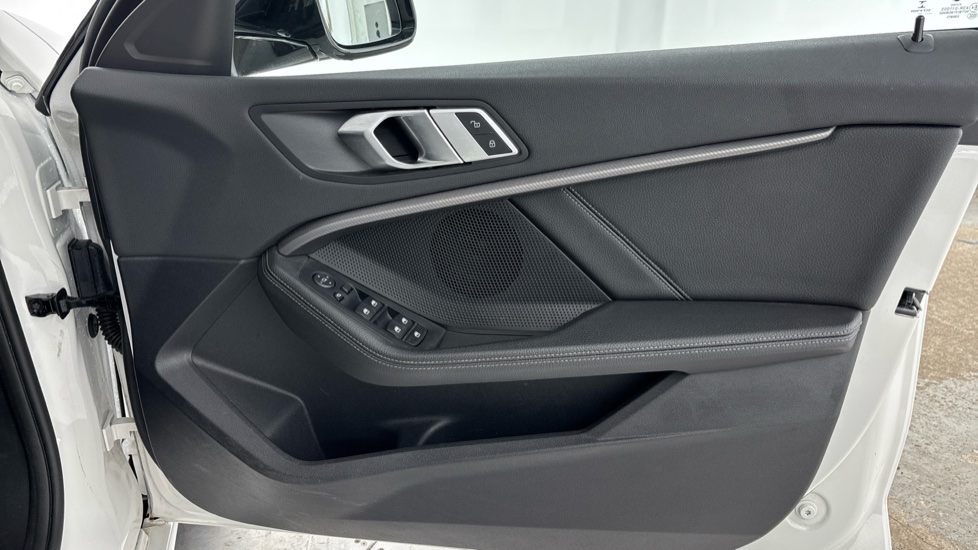 BMW 1 Series 118i [136] M Sport 5dr Petrol Hatchback - Image 8