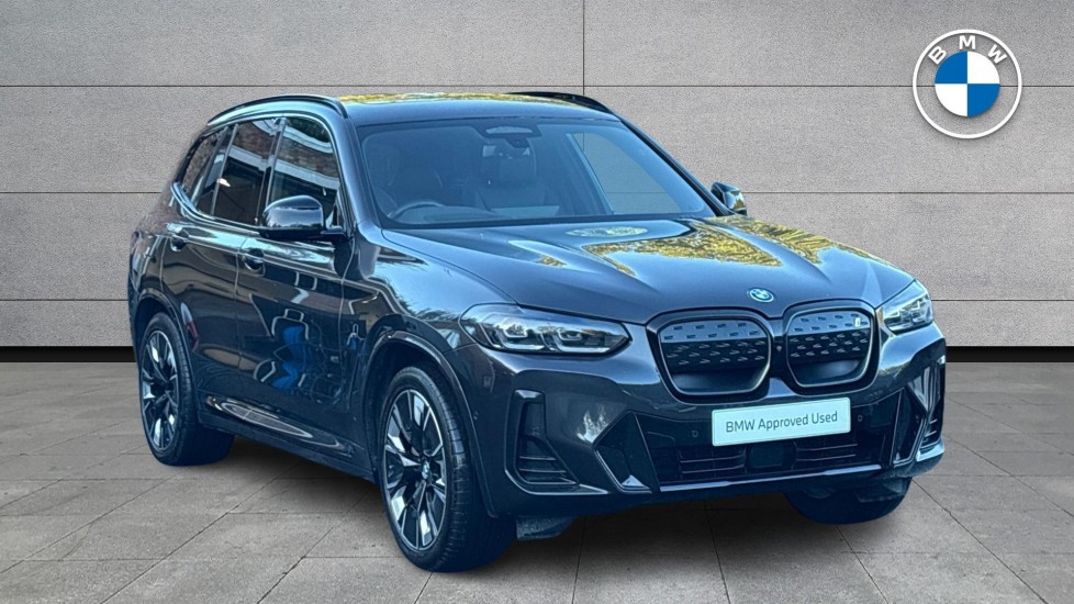 2024 BMW IX3