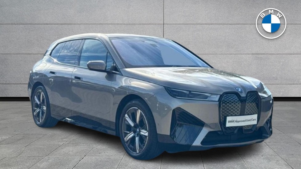 2023 BMW iX