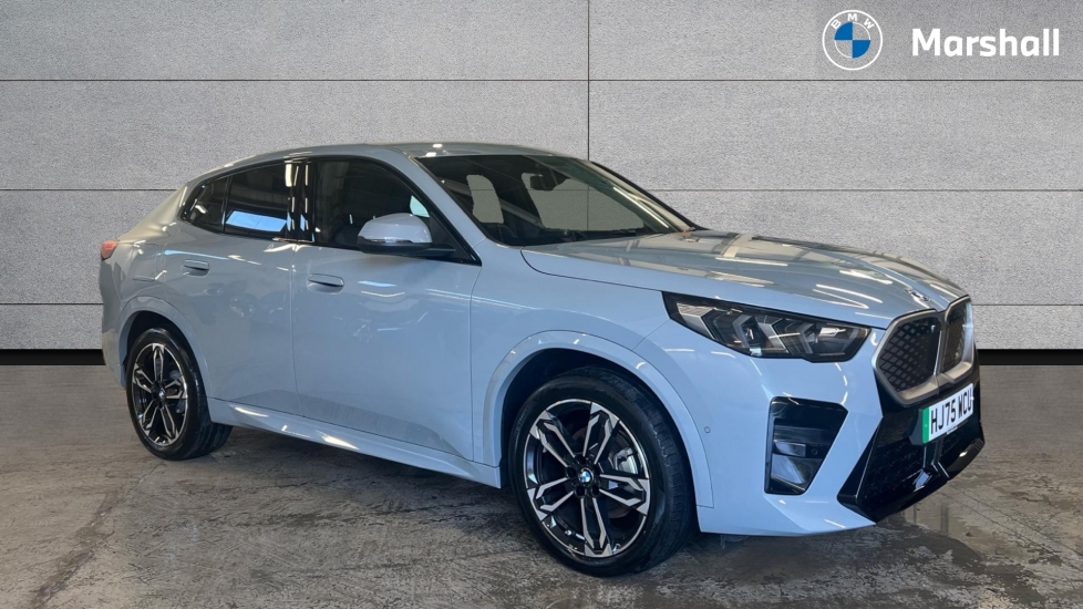 BMW IX2