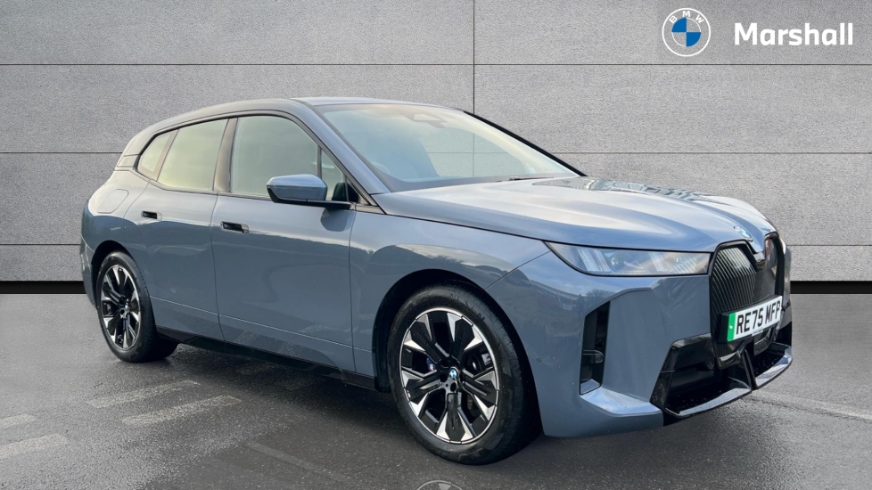 2025 BMW iX