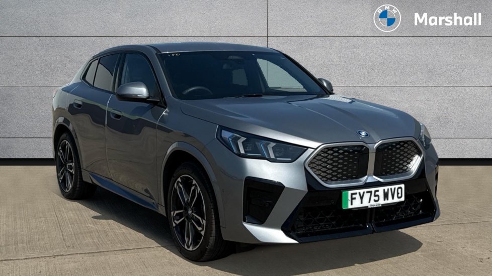 BMW IX2