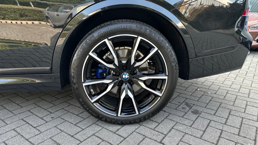 Used 2022 BLACK BMW X7 xDrive40d MHT M Sport 5dr Step Auto, 7,217 