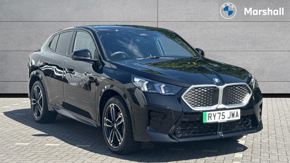 BMW IX2
