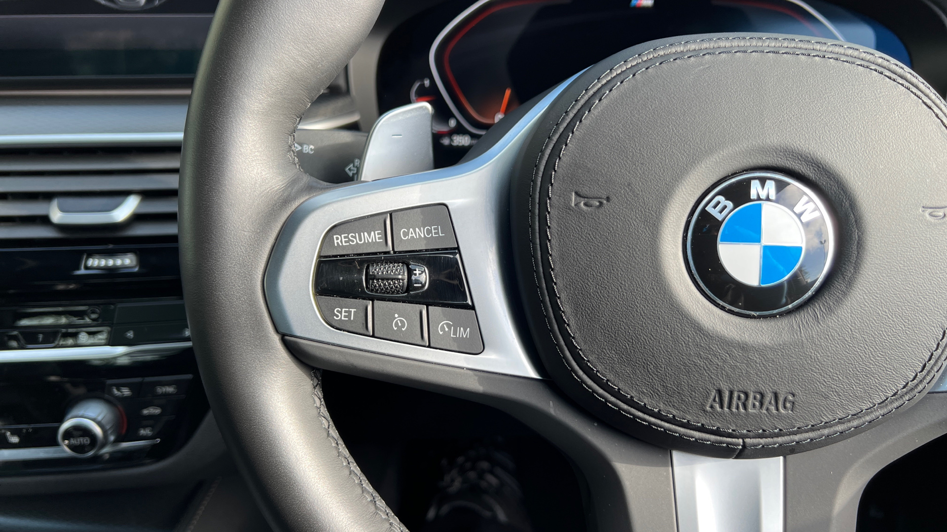 Used 2023 BLACK BMW 5 Series 530d xDrive MHT M Sport 4dr Auto 