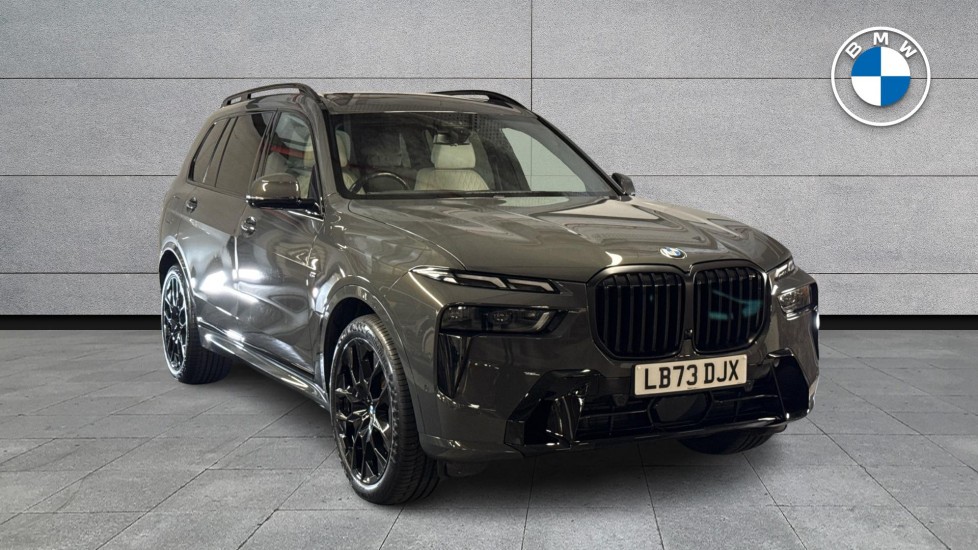 2023 BMW X7