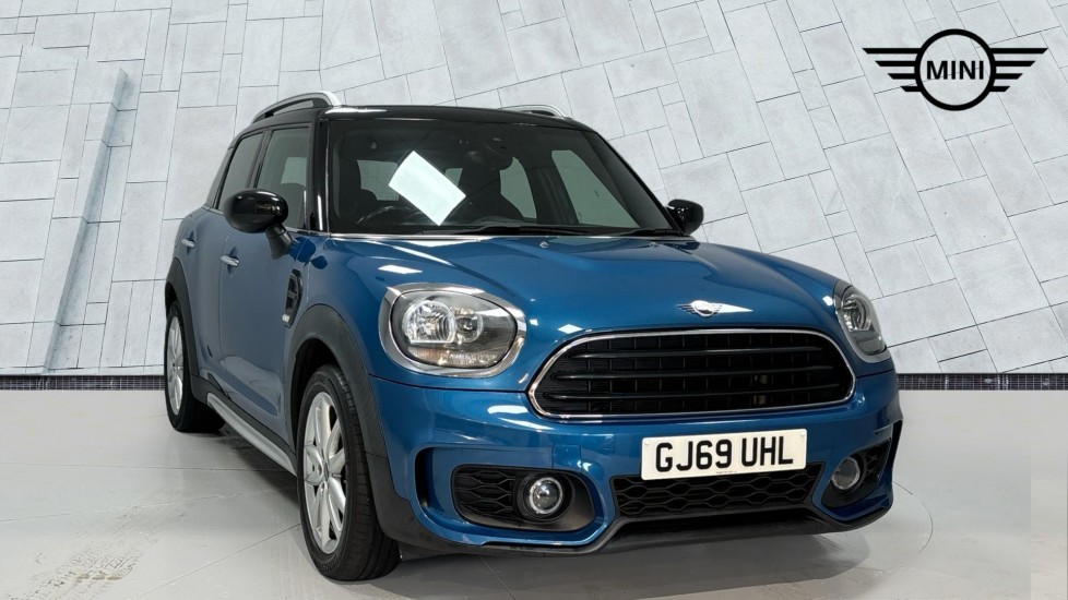 2019 MINI COUNTRYMAN