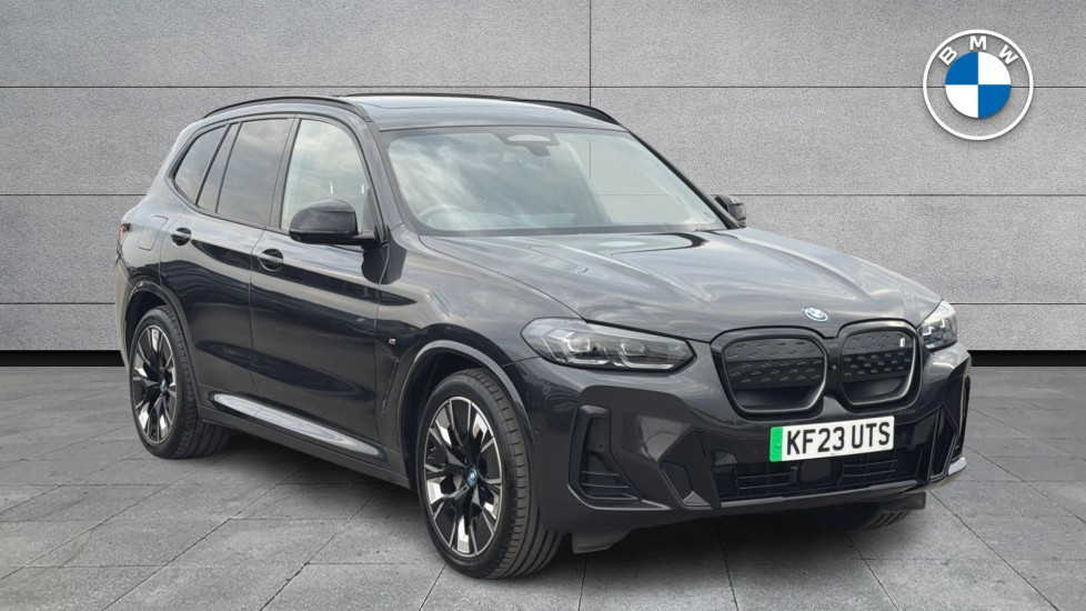 2023 BMW IX3