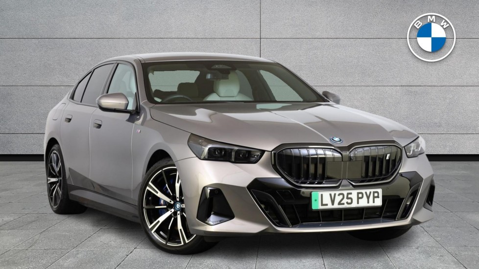 2025 BMW i5