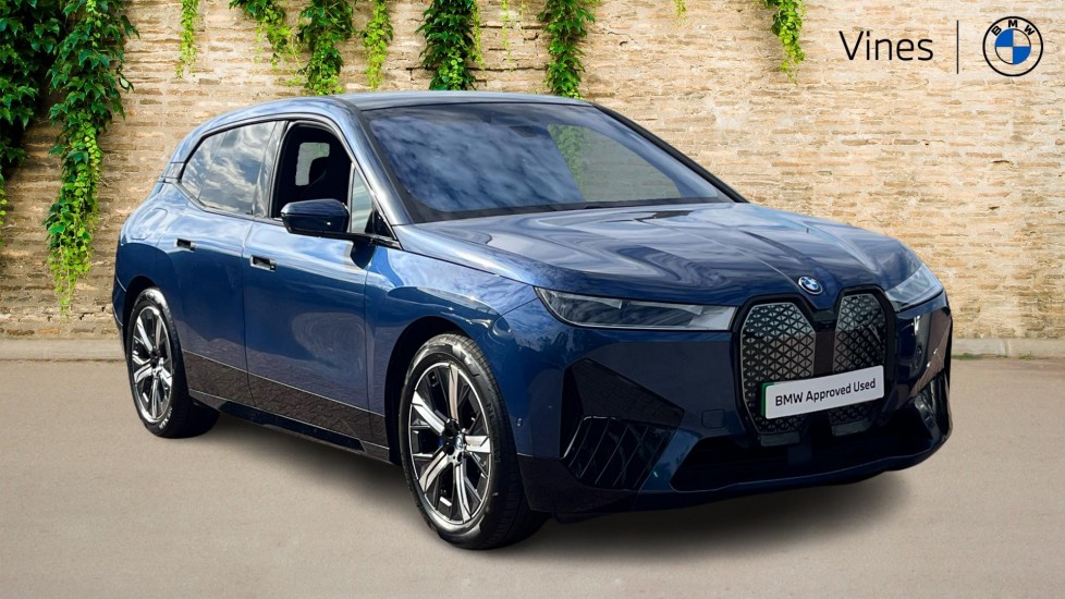 2023 BMW iX