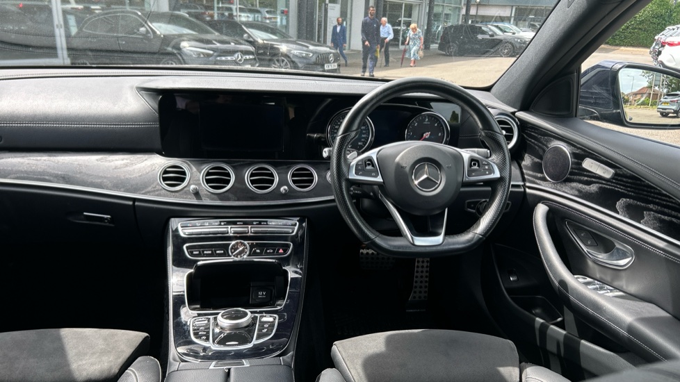 Mercedes-Benz E-Class E220d AMG Line 5dr 9G-Tronic Diesel Estate - Image 10