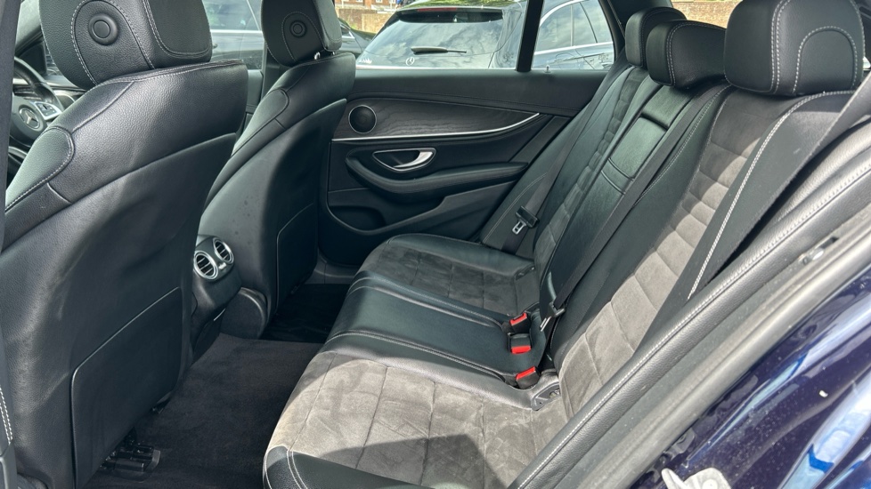 Mercedes-Benz E-Class E220d AMG Line 5dr 9G-Tronic Diesel Estate - Image 16