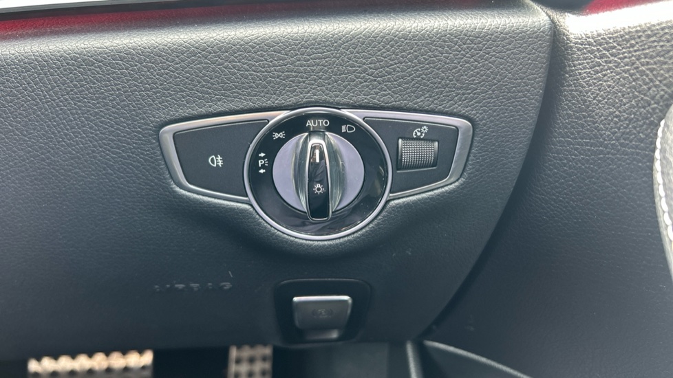 Mercedes-Benz E-Class E220d AMG Line 5dr 9G-Tronic Diesel Estate - Image 26