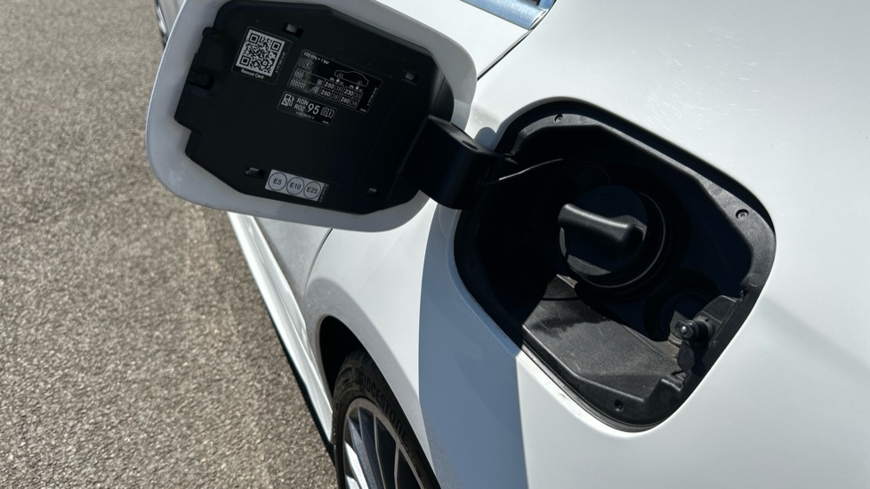 Mercedes-Benz A-Class A200 AMG Line Premium Plus 5dr Auto Petrol Hatchback - Image 24