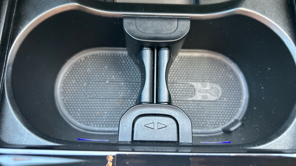 Mercedes-Benz A-Class A200 AMG Line Premium Plus 5dr Auto Petrol Hatchback - Image 38