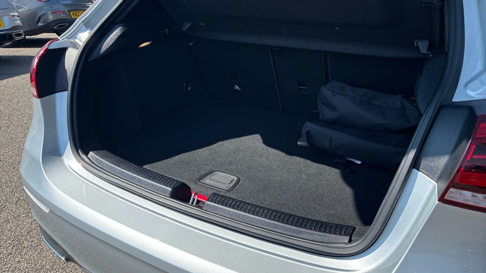 Mercedes-Benz A-Class A250e AMG Line 5dr Auto Hatchback - Image 36