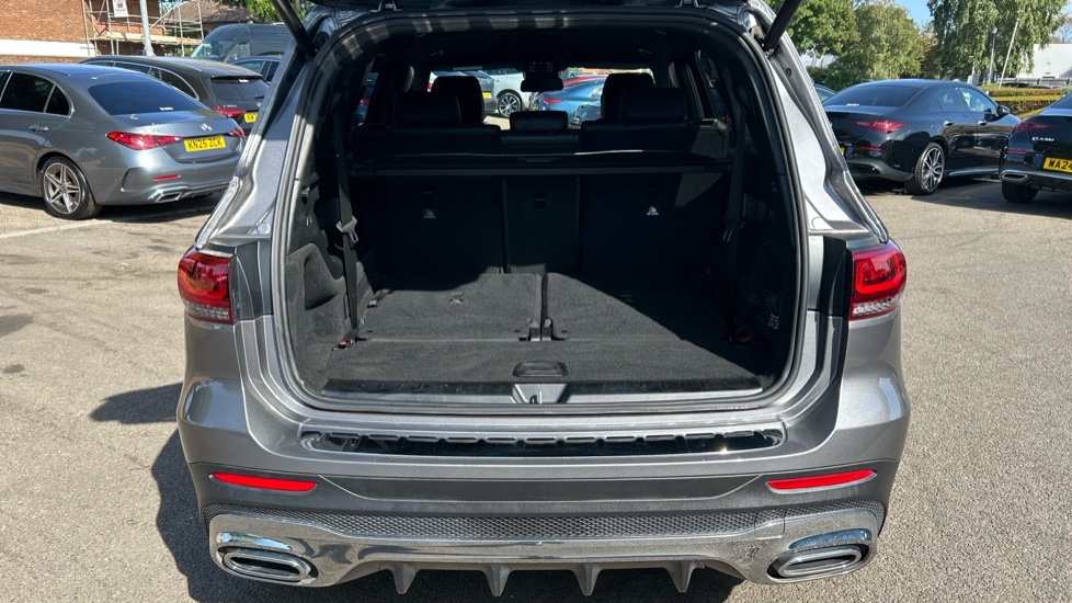 Mercedes-Benz GLB 200 AMG Line 5dr 7G-Tronic Petrol Estate - Image 4