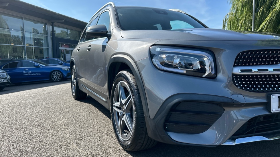 Mercedes-Benz GLB 200 AMG Line 5dr 7G-Tronic Petrol Estate - Image 22