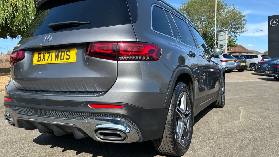 Mercedes-Benz GLB 200 AMG Line 5dr 7G-Tronic Petrol Estate - Image 23