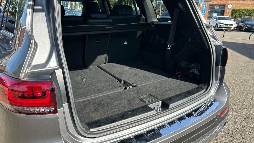 Mercedes-Benz GLB 200 AMG Line 5dr 7G-Tronic Petrol Estate - Image 25