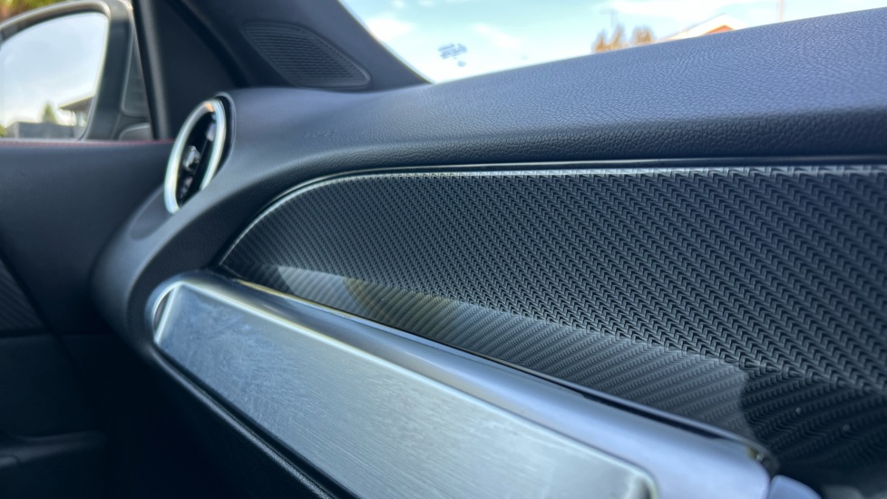 Mercedes-Benz GLB 200 AMG Line 5dr 7G-Tronic Petrol Estate - Image 41