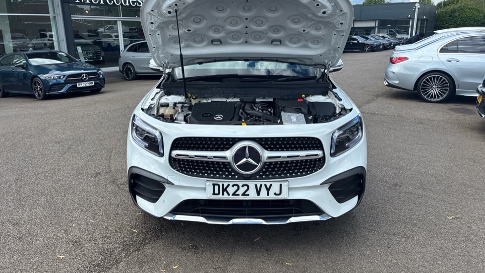 Mercedes-Benz GLB 200 AMG Line Premium Plus 5dr 7G-Tronic Petrol Estate - Image 8
