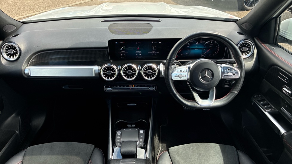 Mercedes-Benz GLB 200 AMG Line Premium Plus 5dr 7G-Tronic Petrol Estate - Image 10