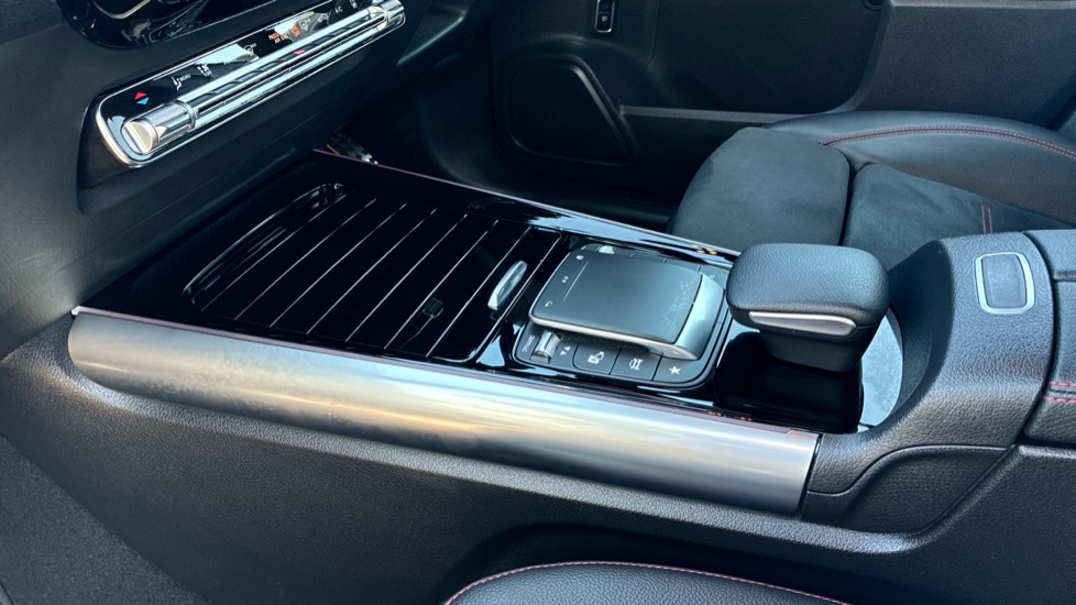 Mercedes-Benz Eqa 350 4Matic 215kW AMG Line 66.5kWh 5dr Auto Electric Hatchback - Image 13