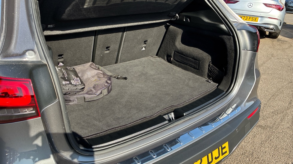 Mercedes-Benz Eqa 350 4Matic 215kW AMG Line 66.5kWh 5dr Auto Electric Hatchback - Image 27