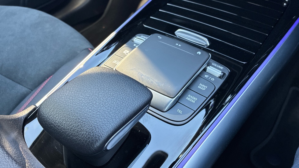 Mercedes-Benz Eqa 350 4Matic 215kW AMG Line 66.5kWh 5dr Auto Electric Hatchback - Image 43