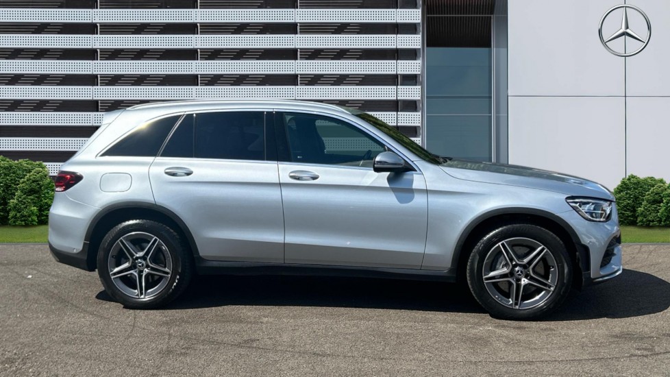 Mercedes-Benz GLC 300 4Matic AMG Line 5dr 9G-Tronic Petrol Estate - Image 5