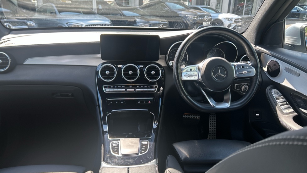 Mercedes-Benz GLC 300 4Matic AMG Line 5dr 9G-Tronic Petrol Estate - Image 10