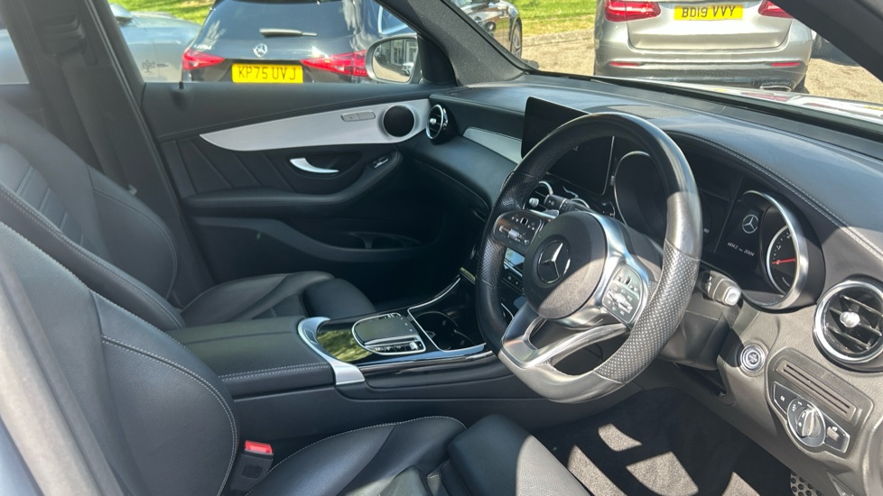 Mercedes-Benz GLC 300 4Matic AMG Line 5dr 9G-Tronic Petrol Estate - Image 11