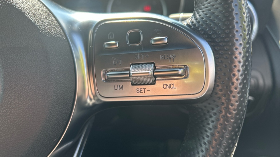 Mercedes-Benz GLC 300 4Matic AMG Line 5dr 9G-Tronic Petrol Estate - Image 22