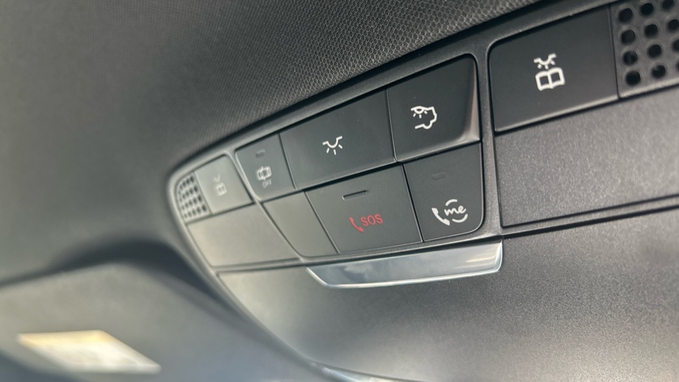Mercedes-Benz GLC 300 4Matic AMG Line 5dr 9G-Tronic Petrol Estate - Image 28
